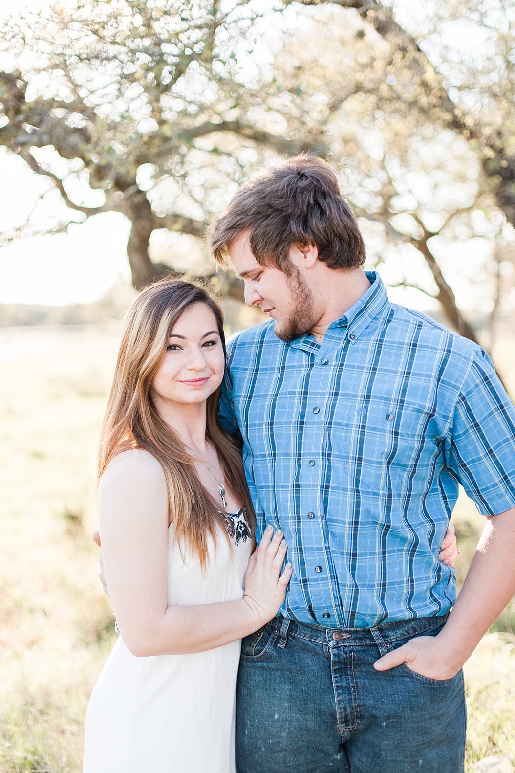 A spring engagement session at CW Hill Country Ranch in Boerne Texas By Allison Jeffers Wedding Photography 0016