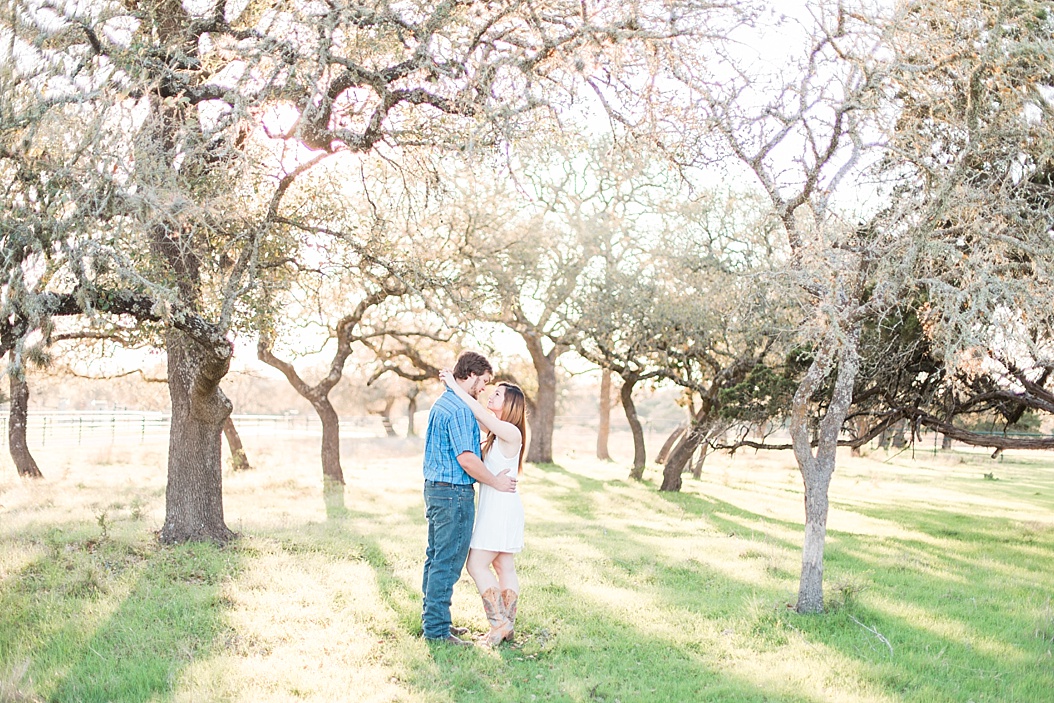 A spring engagement session at CW Hill Country Ranch in Boerne Texas By Allison Jeffers Wedding Photography 0017
